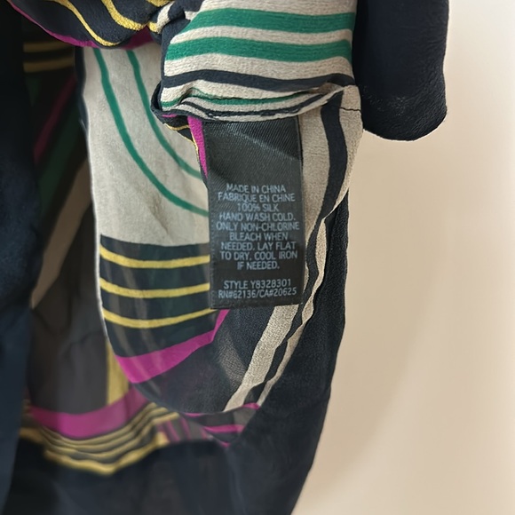 Guess 100% Silk Sheer‎ Blouse Women's Medium Multicolored - Picture 5 of 6